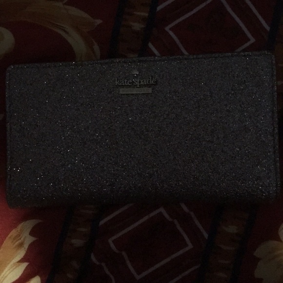 Kate Spade Wallet - Picture 2 of 4